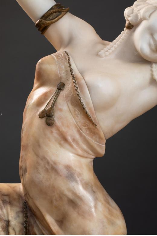 独角鹿西洋古董 意大利雕塑家Tancredi Pozzi签名创作描金装饰天然大理石及卡拉拉大理石雕塑作品《舞者》 商品图3