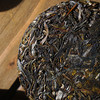 【薄荷塘单株】易武古树单株王，每一片叶子都来自薄荷塘11号茶农，2025年头春薄荷塘古树生茶饼100g*5饼【5饼/提专版木箱装】 商品缩略图1