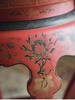 独角鹿西洋古董 1930年代中国出品传统花叶主题红漆木精雕镶嵌掐丝珐琅面圆几/花架 商品缩略图4