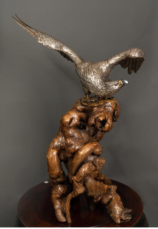 独角鹿西洋古董 1880年代日本明治时期出品野尻秀親款雄鹰造型镀银铜雕摆件 带木质底座 商品图1