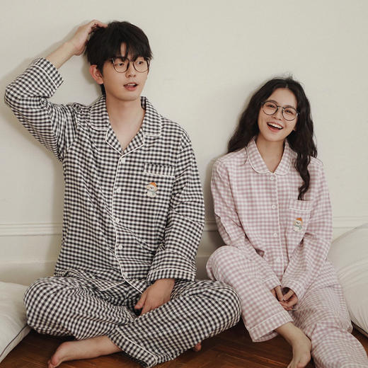 2025秋新款！情侣款无印风全棉磨毛情侣家居服格子套装 法兰绒长袖女士春秋冬季男士睡衣 商品图0