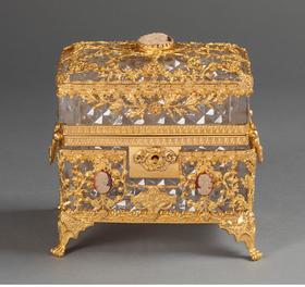 独角鹿西洋古董 铜鎏金精雕嵌古典女子肖像卡梅奥装饰水晶珍宝盒