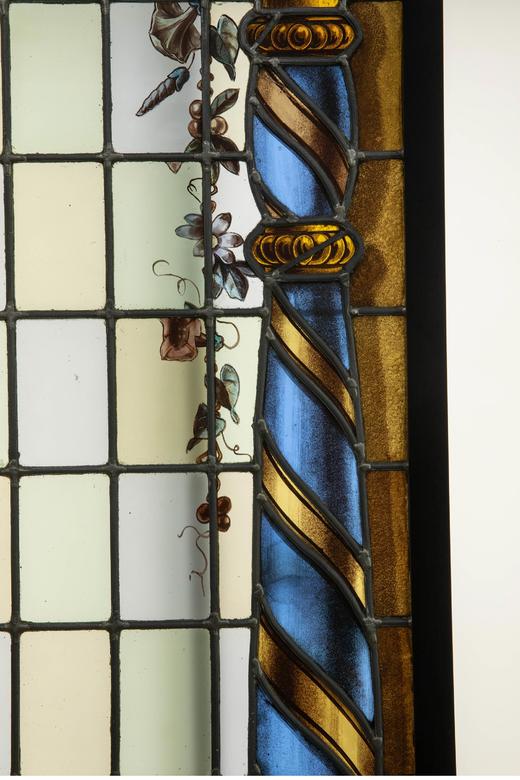 独角鹿西洋古董 19世纪末法国出品古典立柱与花蔓主题彩绘玻璃花窗一对 商品图3