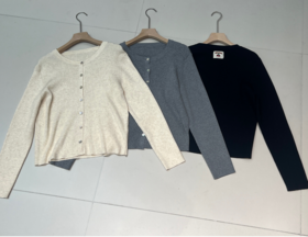 【门店同款】ENJOY秋季贝壳扣后标针织衫 165803776