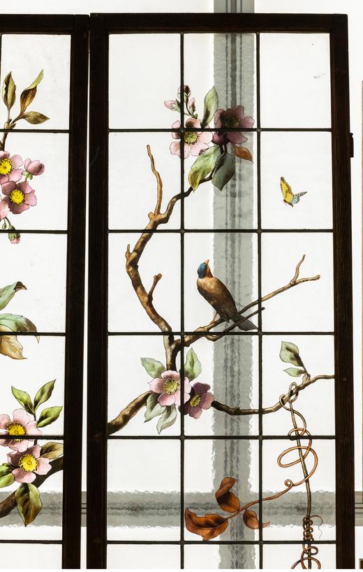 独角鹿西洋古董 19世纪末法国新艺术时期出品水岸花开主题彩绘玻璃花窗一对 商品图2