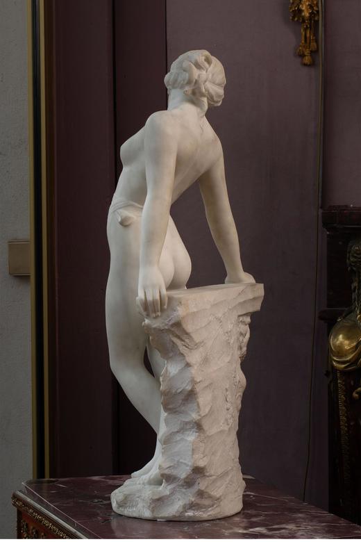 独角鹿西洋古董 意大利雕塑家Emilio Fiaschi签名创作卡拉拉大理石雕塑作品《身披薄纱的女子像》 商品图1