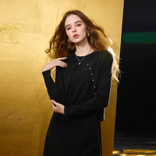 三彩2025冬季新款针织裙套装背心裙短裙毛衫开衫两件套M 商品图2