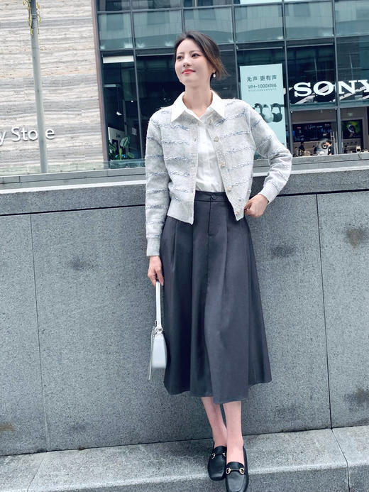 【百图lulu定制】【好心情衬衫】 莱赛尔棉 混纺 爱心刺绣 翻边条纹袖口 长袖衬衫 商品图4