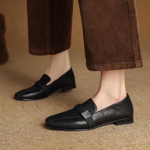 【预售5天】法式复古超软乎低跟小皮鞋女新款真皮方头中口单鞋通勤一脚蹬乐福鞋HCYYHD&6242 商品图3