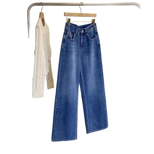 版型爆好！！人手一条，2025复古水洗小红花刺绣宽松直筒显瘦牛仔裤女款 商品图4