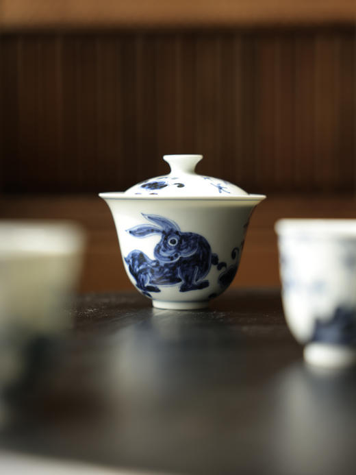 【元岚堂】元青花薄胎玉兔二才盖碗满容约130cc/铃铛杯45cc 商品图0