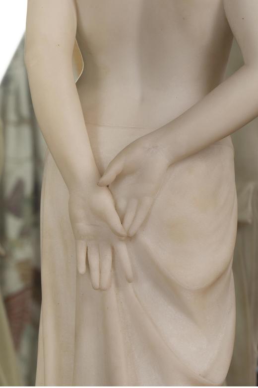 独角鹿西洋古董 意大利雕塑家Ferdinando Vichi签名创作人物主题卡拉拉大理石雕塑作品《对镜少女》 商品图3