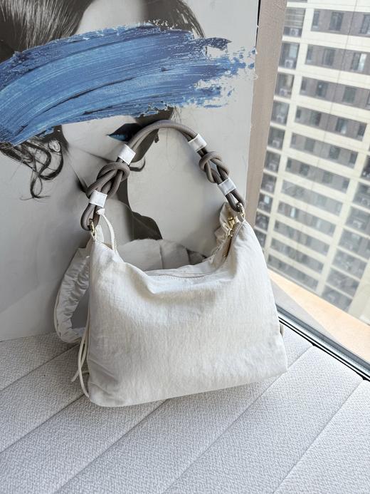 点此购买 露露LULU绝美大肠包 SZ 330036 商品图4