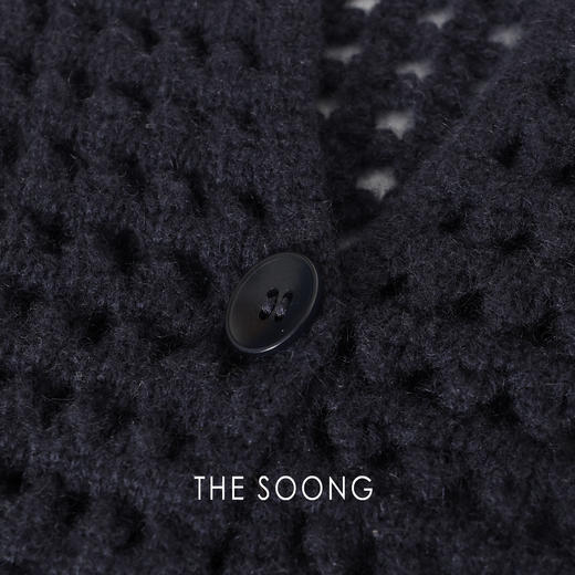 THESOONG|‘羊绒三角巾’镂空挑针百搭围巾HWWJ7586 商品图4