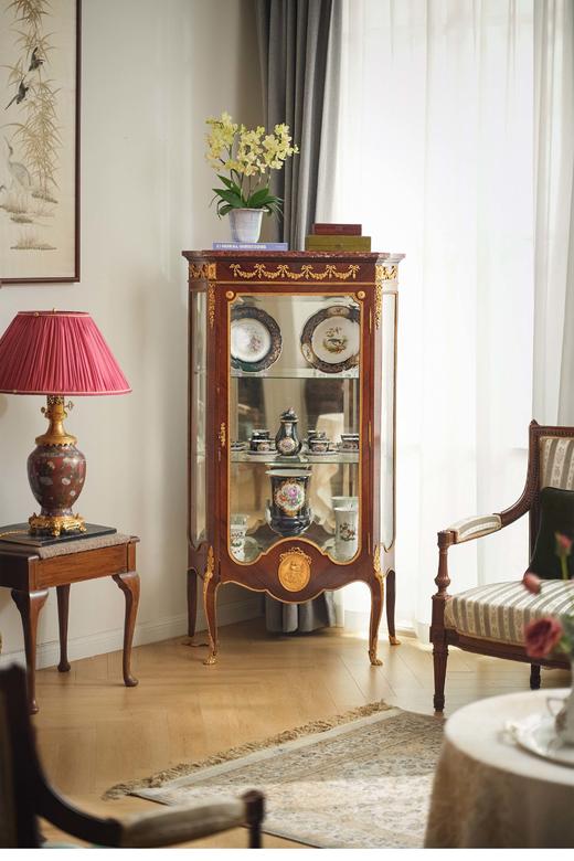 独角鹿西洋古董 古董家具 路易十六风格古典人物花蔓主题铜鎏金精雕嵌大理石台面装饰实木玻璃柜酒柜 商品图0