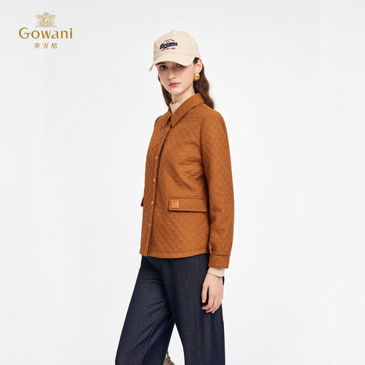 乔万尼2025秋新品休闲宽松复古感激光压花短外套ED3B211 商品图3