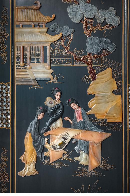 【已售】独角鹿西洋古董 中国创汇时期出品庭院人物主题百宝嵌装饰螺钿黑漆描金双面六曲屏风 商品图2