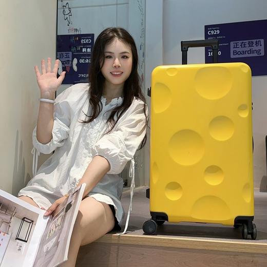 全网爆款的【马卡龙芝士行李箱】来啦❗️少女心炸裂的奶酪造型🧀️ 巨能装+抗造耐用+细节贴心🏆 商品图4