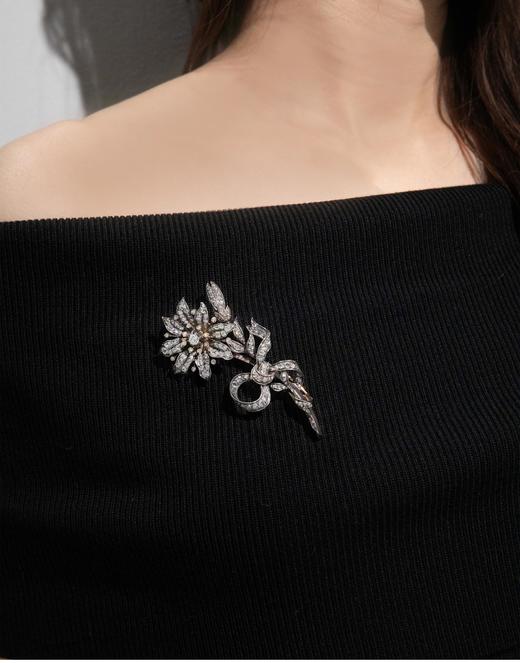 独角鹿西洋古董 1880年代法国出品蝴蝶结花束造型黄金底纯银镶嵌钻石En Tremblant颤动式胸针 商品图1