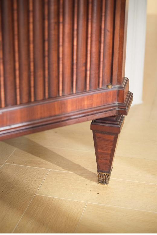 独角鹿西洋古董 古董家具 路易十六风格大理石台面镶嵌韦奇伍德风瓷片装饰繁花奏乐主题细木镶嵌展示柜玄关柜 商品图6