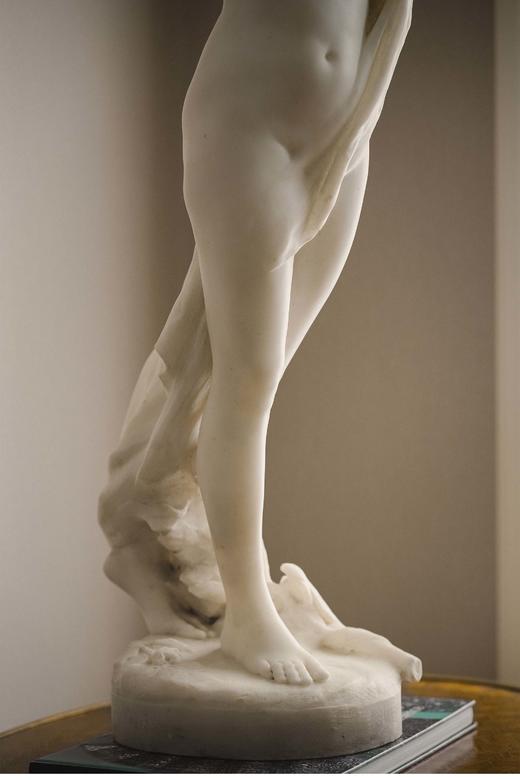 独角鹿西洋古董 1900年代墨西哥雕塑家Jesús Fructuoso Contreras签名创作女性人物主题卡拉拉大理石雕塑《觉醒》 商品图4