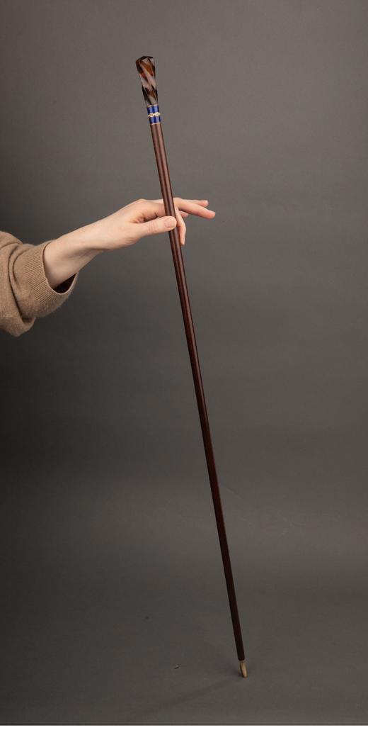 【已售】独角鹿西洋古董 18世纪英国出品扭纹天然材质可拆卸杖柄珍珠嵌玑镂珐琅杖圈装饰蛇纹木杖身牛角杖脚古董手杖 商品图0