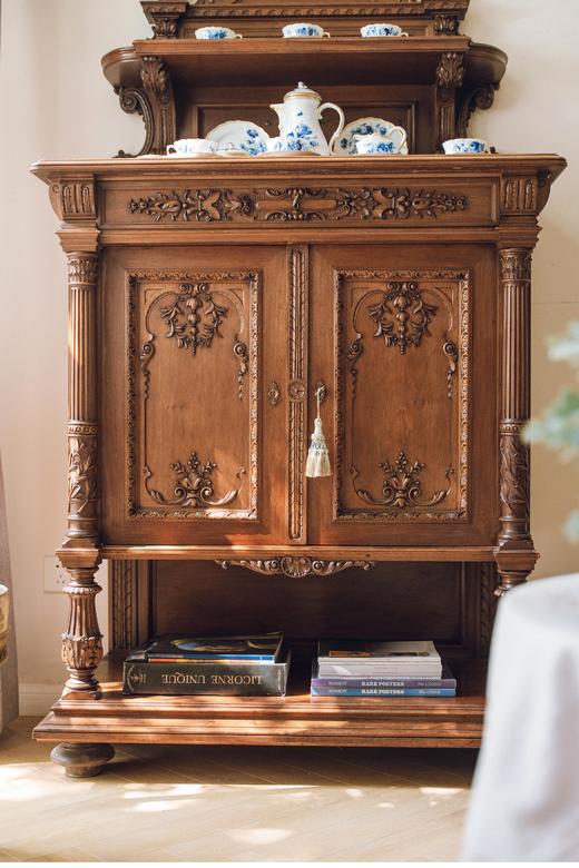 独角鹿西洋古董 1880年代法国出品新古典主义风格天使与奖杯主题胡桃木精雕餐边柜 商品图3