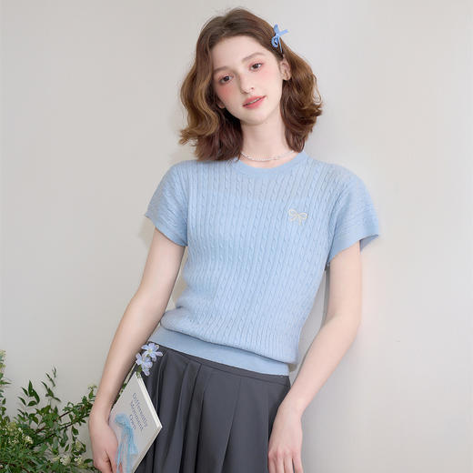 【限时秒杀】西遇短袖针织衫女新款软糯麻花套头毛衣圆领短款上衣D0050391 商品图6