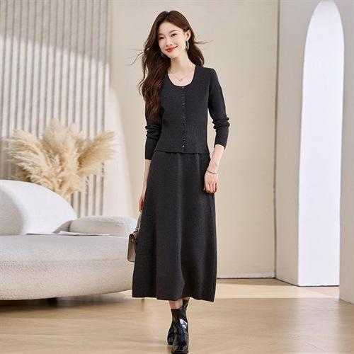 温柔气质韩版感，羊毛针织两件套套装裙AIMI1221 商品图1