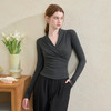 西遇法式气质V领长袖针织T恤女秋季新款交叉收腰显瘦内搭上衣H0055173 商品缩略图4