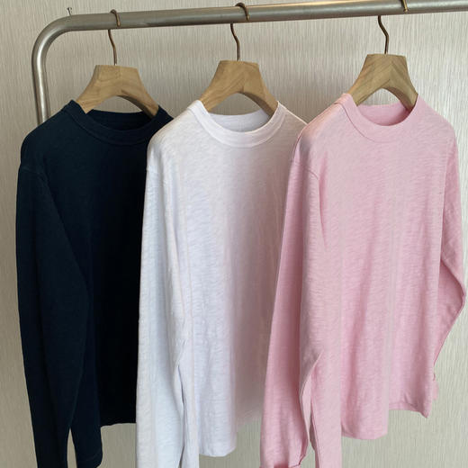 一万个信心推荐！品牌单！2025天然植物印染后背小熊刺绣圆领长袖T恤女款！ 商品图3