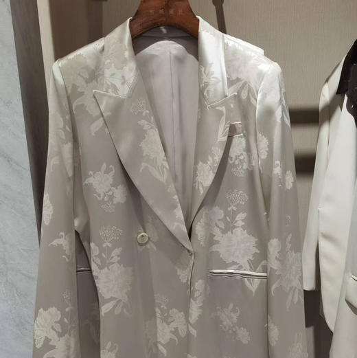 3F古城兰杜上衣 商品图0