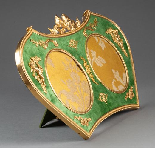 独角鹿西洋古董 19世纪末法国出品路易十五风格天使迎花主题铜鎏金精雕装饰绿丝绒双子相框 商品图1