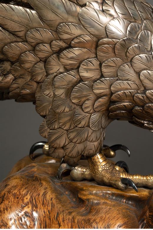 独角鹿西洋古董 1880年代日本明治时期出品野尻秀親款雄鹰造型镀银铜雕摆件 带木质底座 商品图4