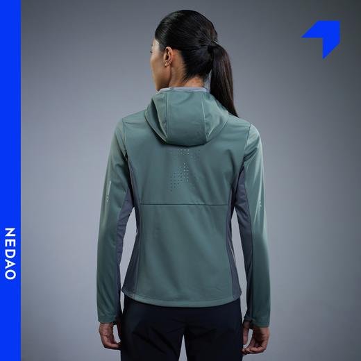 内道拼接带帽软壳女士防风透气马拉松训练比赛跑步外套 商品图4