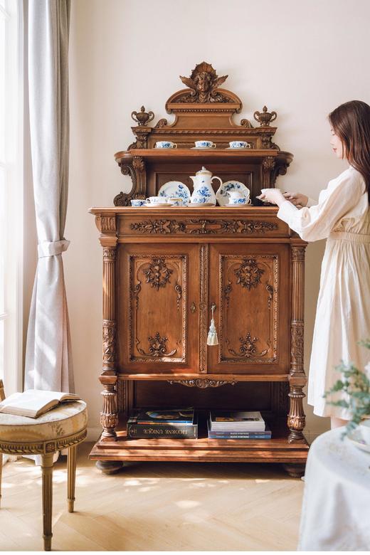 独角鹿西洋古董 1880年代法国出品新古典主义风格天使与奖杯主题胡桃木精雕餐边柜 商品图1