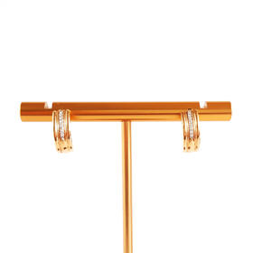 【天然正品】AU750双色金简约时尚群镶0.056克拉钻石耳钉300825NJS21 现售价：2380