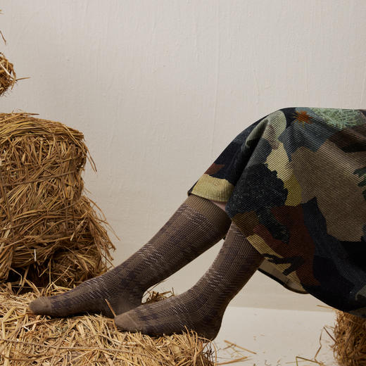 谜底小腿袜2025冬季新品复古学院感格纹明暗交织袜子女254MQ1960 商品图4