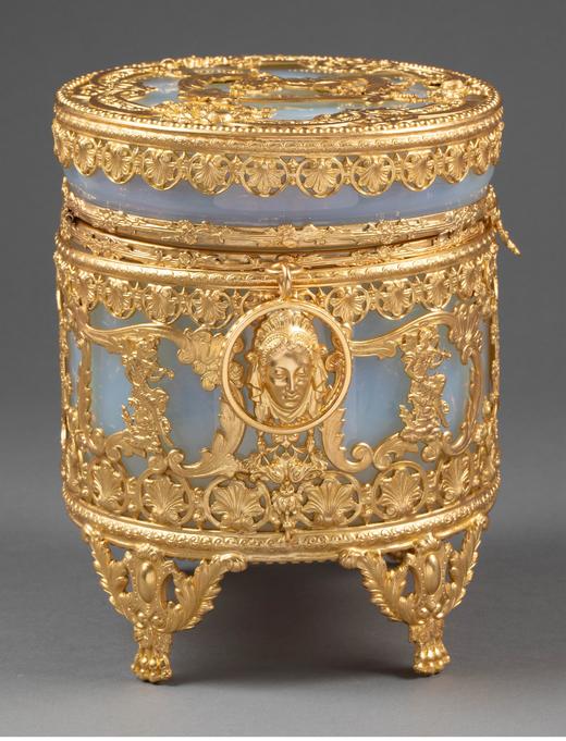 独角鹿西洋古董 19世纪末法国出品古典女神主题铜鎏金精雕装饰乳色欧泊水晶珍宝盒 商品图1