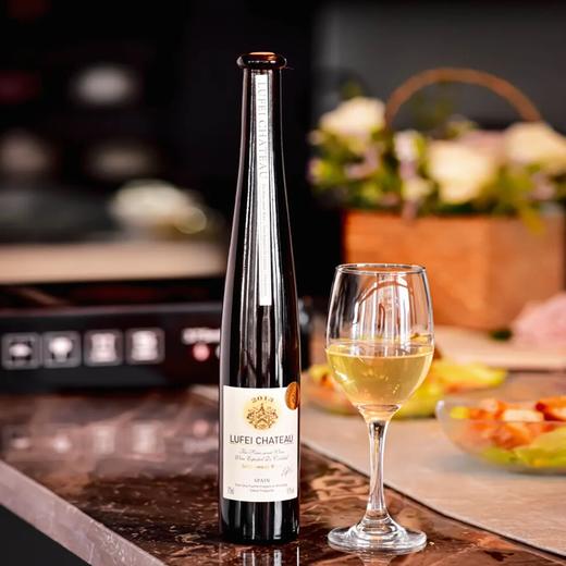 菲奥霞多丽9.5%vol半甜白葡萄酒 | 优选霞多丽葡萄品种，名庄出品，极简瓶身，9.5度黄金赏味刻度 商品图0