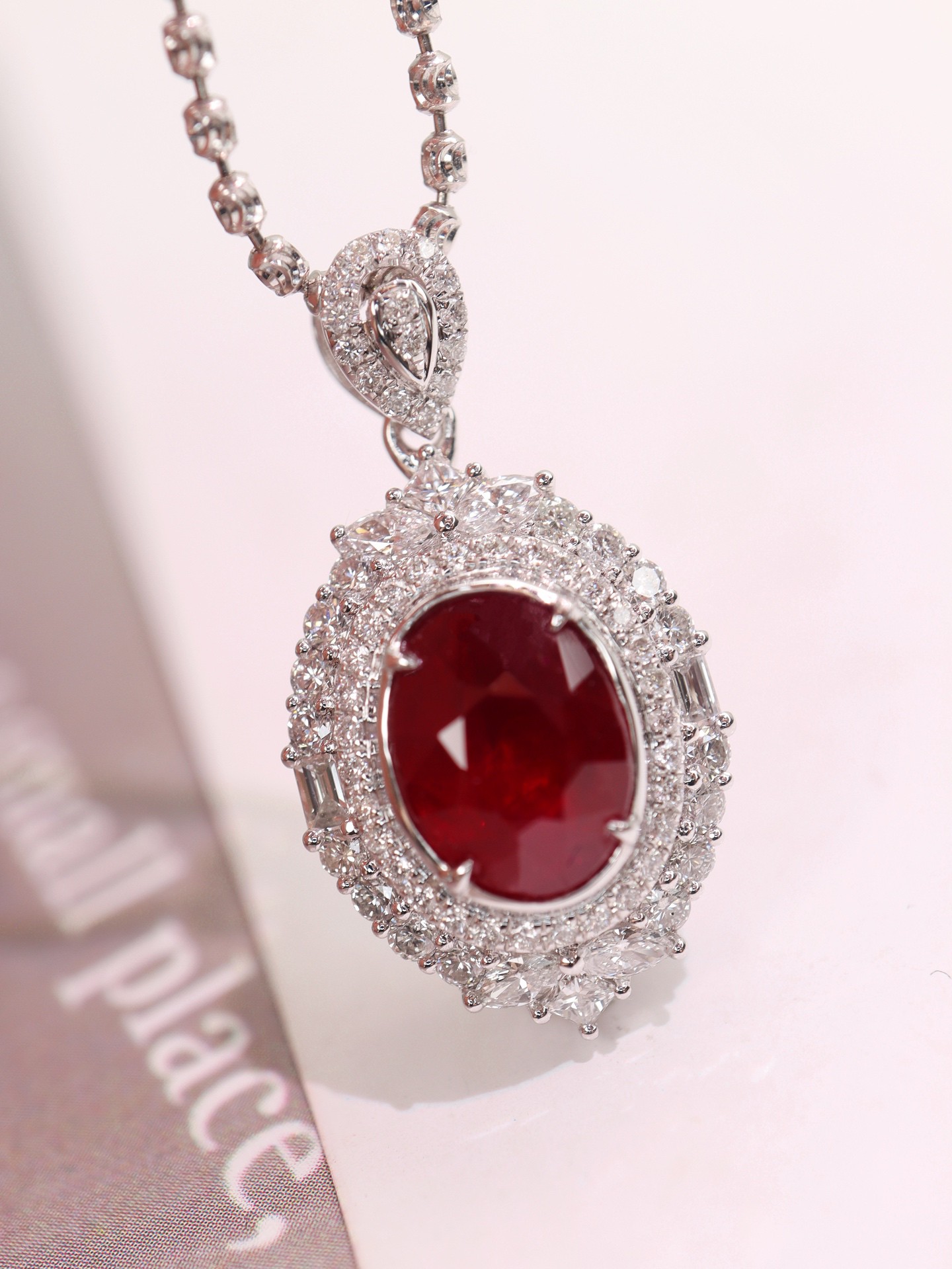 3.16ct刻面红宝石吊坠