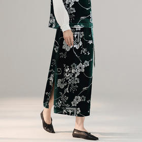 【林栖设计小店】（现货）丝绒半身裙印花优雅百搭直筒宽松显瘦2025秋季新款裙子女G1953358