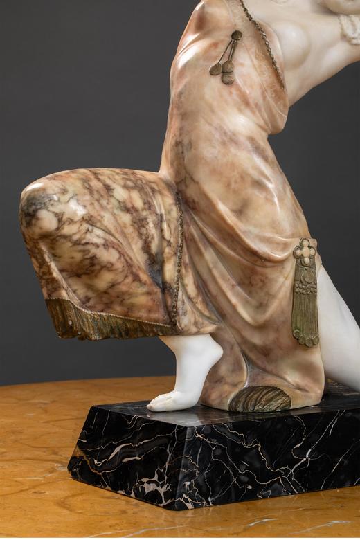 独角鹿西洋古董 意大利雕塑家Tancredi Pozzi签名创作描金装饰天然大理石及卡拉拉大理石雕塑作品《舞者》 商品图4
