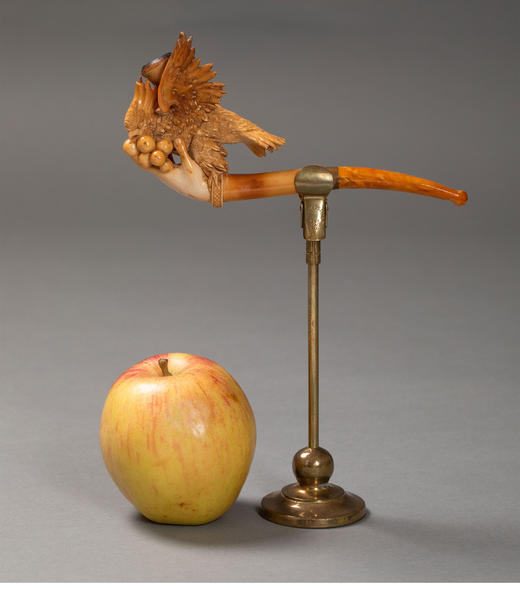 独角鹿西洋古董 法国出品琥珀烟嘴装饰鹦鹉啄果主题精雕海泡石烟斗 商品图1