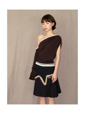 Kaiy Xiao 魔法系列 蕾丝花边斜肩长袖上衣