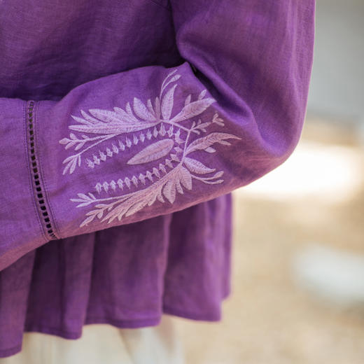 【林栖设计小店】【林栖推荐】薰衣草紫亚麻呼吸透气清爽V领上衣女N1953332 商品图8