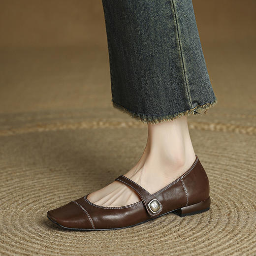 【预售5天】复古风时尚秋季新款方头平底单鞋一字带玛丽珍浅口小皮鞋HCYYHD&6449 商品图1