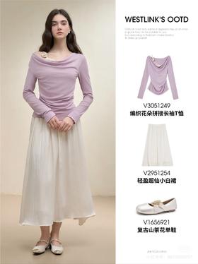 心机在领口，小花花柔雾紫T恤温柔晕了