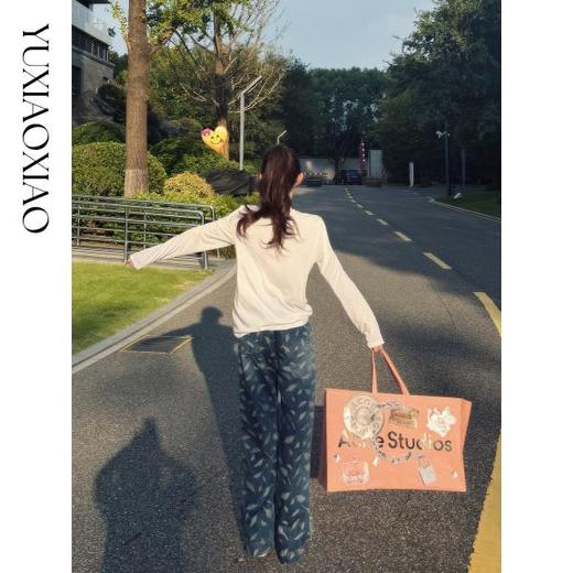 余潇潇【飞羽情书】棉感精美羽毛印花挺括显瘦百搭显腿长直筒牛仔裤 商品图4