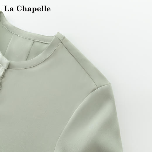 会员福利【飘带衬衫+垂坠顺滑】拉夏贝尔/La Chapelle法式垂感缎面立体花朵飘带设计感长袖衬衫 商品图2